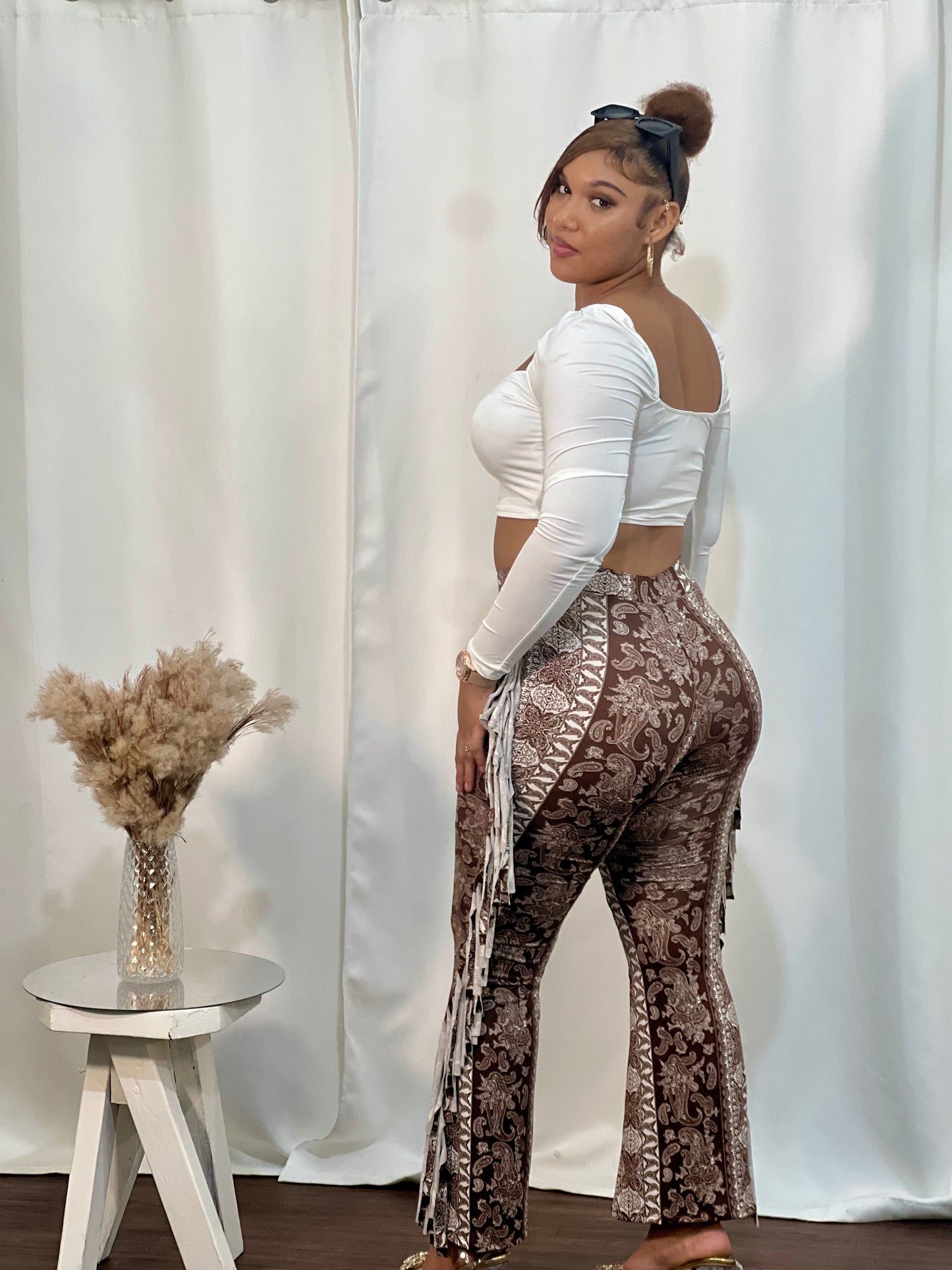 RETRO RUFFLE FLARE PANTS