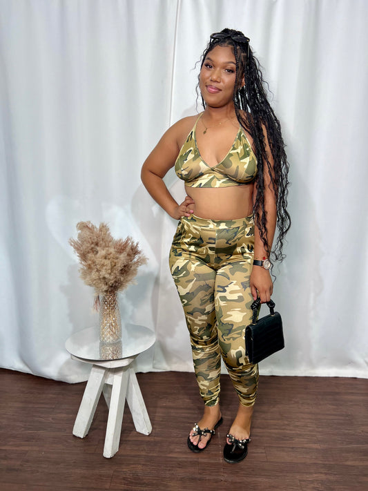 CAMO PRINT BRA TOP AND PANTS SET
