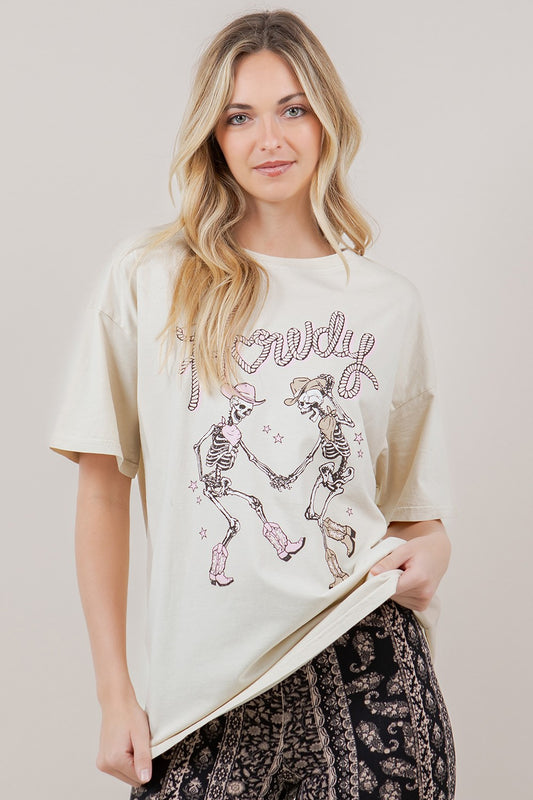 HOWDY OVERSIZED GRAPHIC TEE