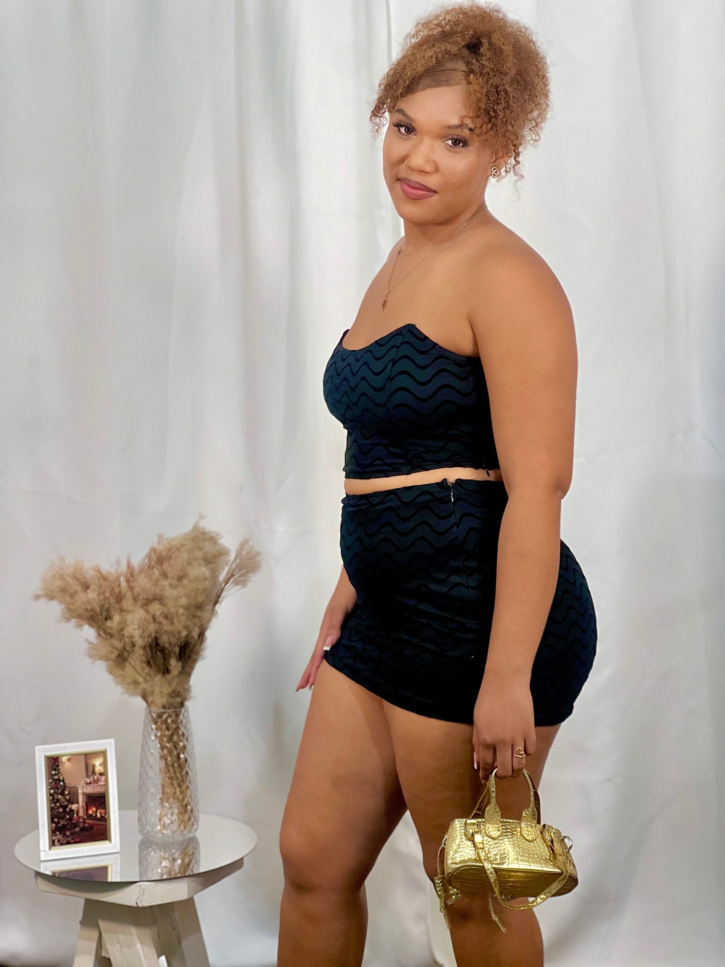 WAVY PATTERNED 2-PC MESH SKIRT SETt